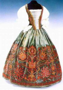 Tulipános hímzett - női ruha, magyar arisztokrata viselet, életfa hímzéssel